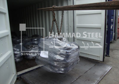 Heavy Crane Loading the Annealed Wire Coils in Container